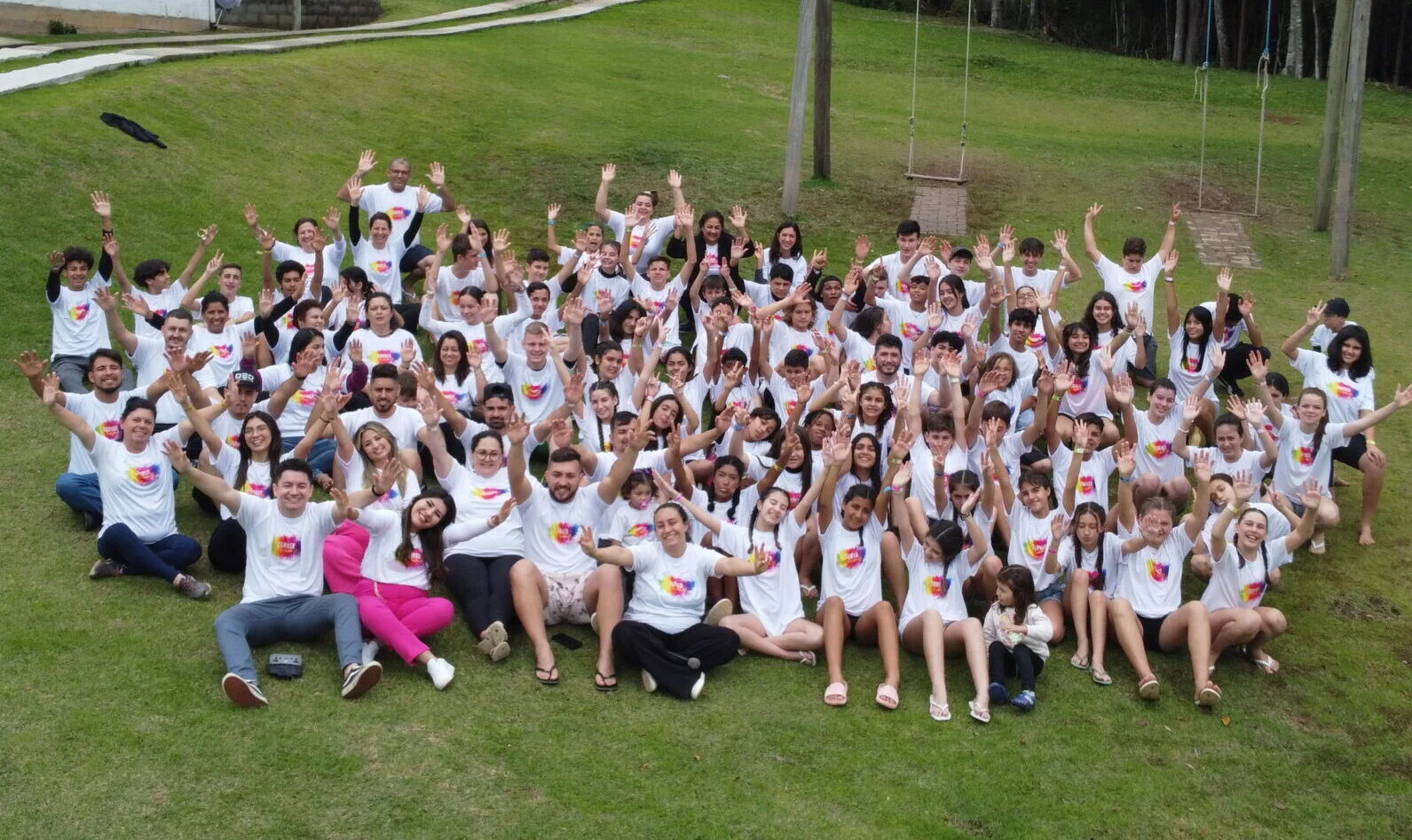 Jovens em adoração